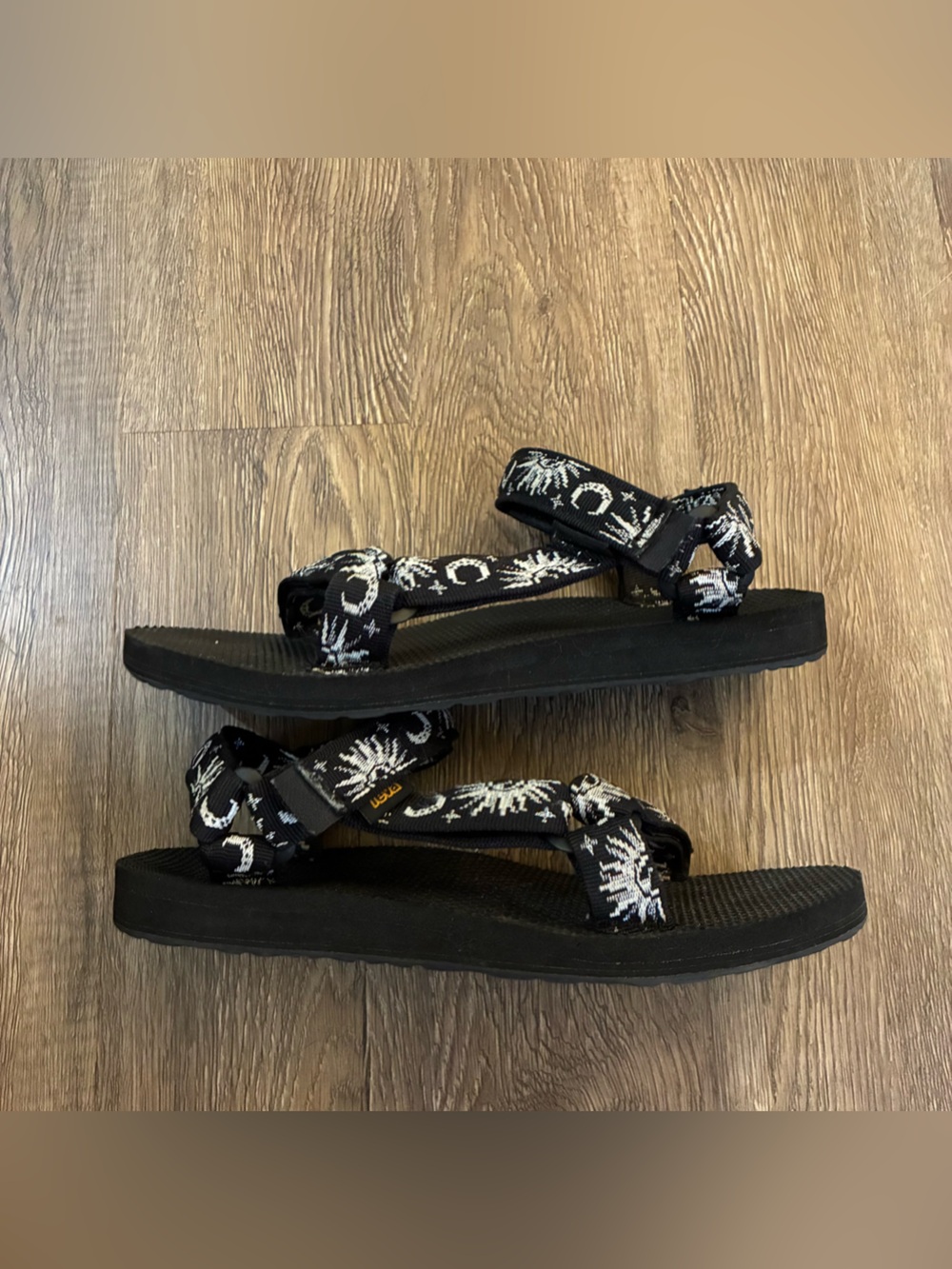 Teva Women's Original Universal Sandal Sun & Moon Black/White - Picture 4 of 8